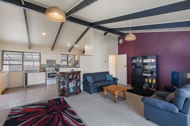 Photo of property in 31 Tongariro Street, Castlecliff, Whanganui, 4501