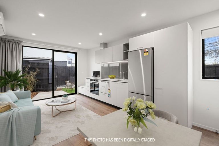 Photo of property in 4/43 New Brighton Road, Shirley, Christchurch, 8061