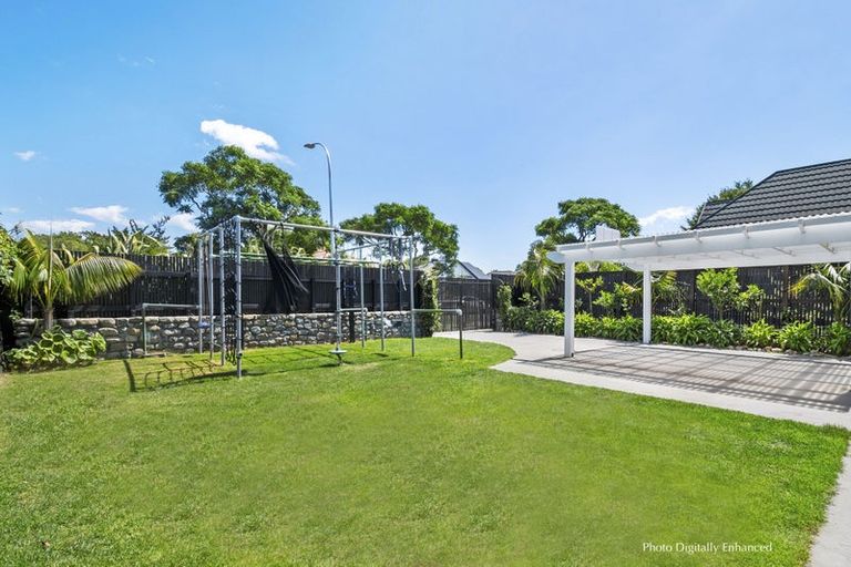 Photo of property in 17 Phoenix Avenue, Hokowhitu, Palmerston North, 4410