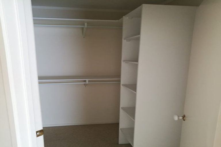 Photo of property in 19h Claremont Way, East Tamaki Heights, Auckland, 2016