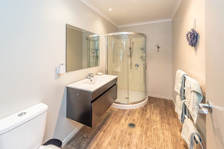 Photo of property in Caversham Park, 2/7 Caversham Road, Westmere, Whanganui, 4501