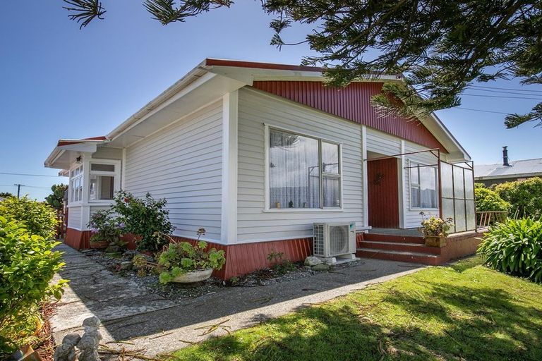 Photo of property in 36 Reid Street, Blaketown, Greymouth, 7805