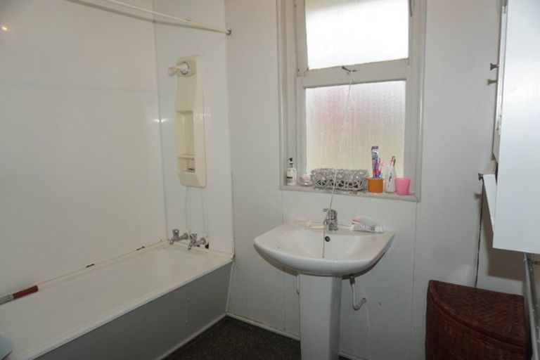 Photo of property in 8 Canna Street, Lawrence, 9532