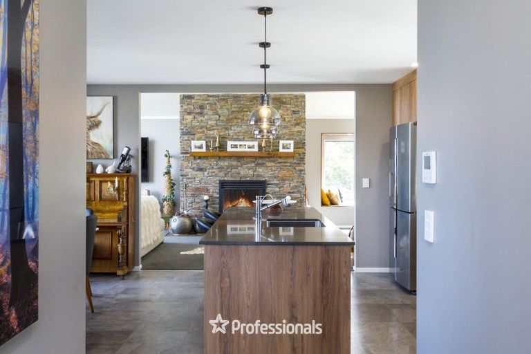 Photo of property in 263 Fairview Drive, Akatarawa, Upper Hutt, 5372