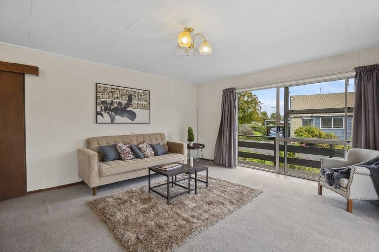 Photo of property in 2e Rennie Street, Green Island, Dunedin, 9018