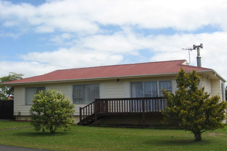 Photo of property in 9 Cottrell Place, Clendon Park, Auckland, 2103