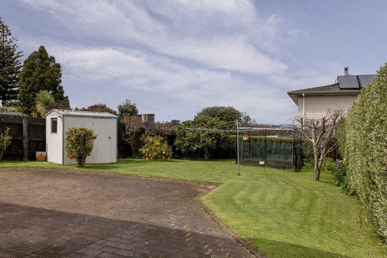 Photo of property in 103 Harbour View Road, Omokoroa, 3114