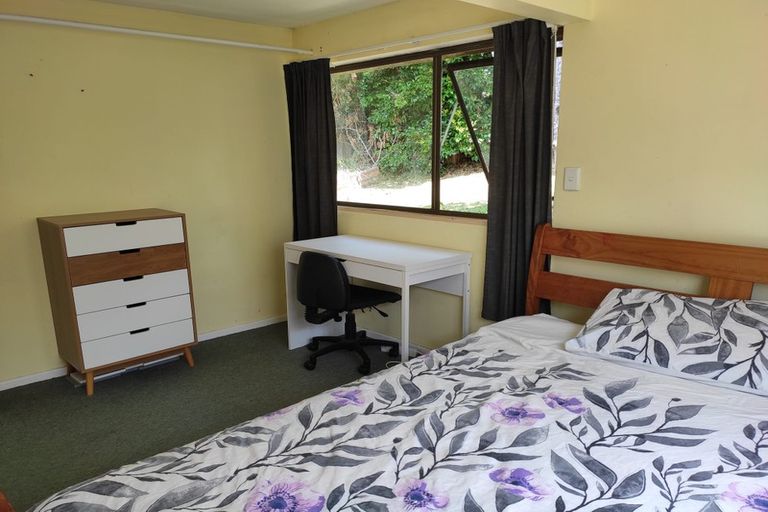 Photo of property in 18 King Richard Place, Browns Bay, Auckland, 0630