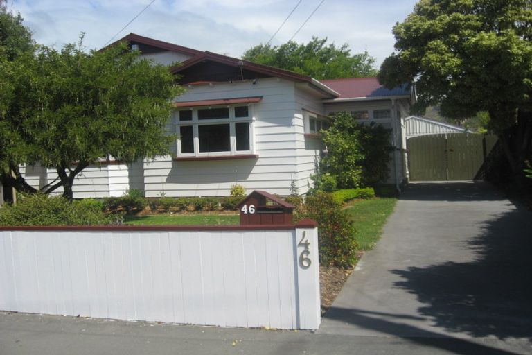 Photo of property in 46 Sandwich Road, Beckenham, Christchurch, 8023