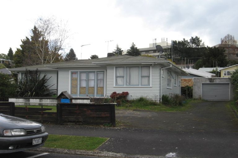 Photo of property in 97 Aurora Terrace, Hillcrest, Hamilton, 3216
