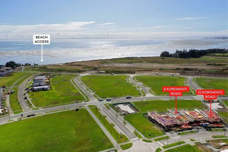 Photo of property in 8 Korowhiti Road, Clarks Beach, 2122