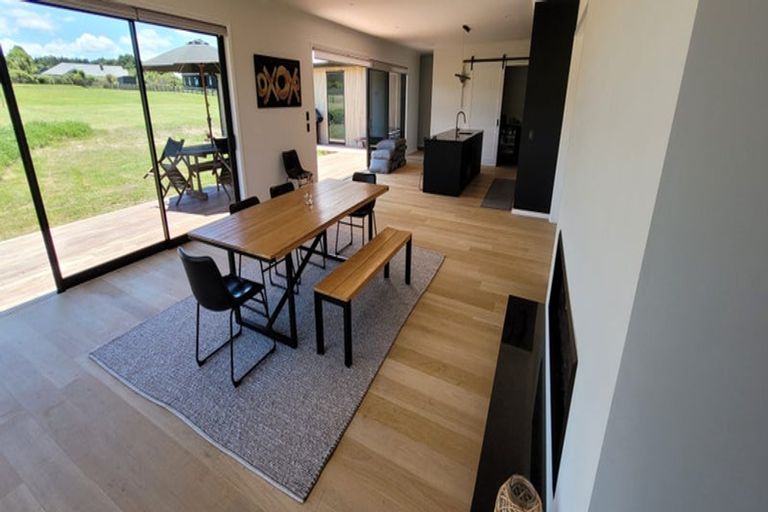 Photo of property in 7 Ribbonwood Lane, Kinloch, Taupo, 3377