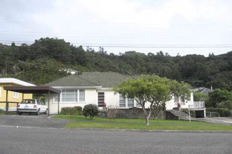 Photo of property in 66 Tawhai Street, Stokes Valley, Lower Hutt, 5019