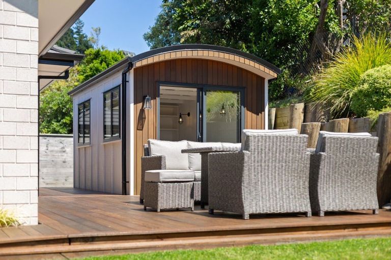 Photo of property in 6 Martingale Drive, Whitby, Porirua, 5024