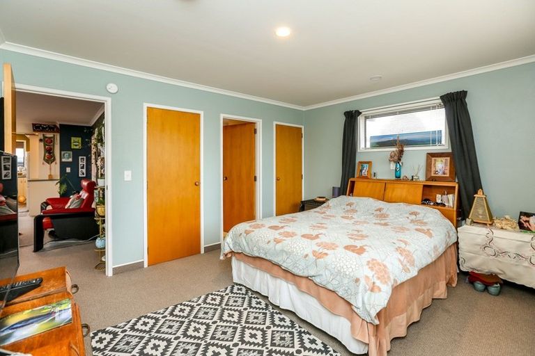 Photo of property in 2/75 Hine Street, New Plymouth, 4310