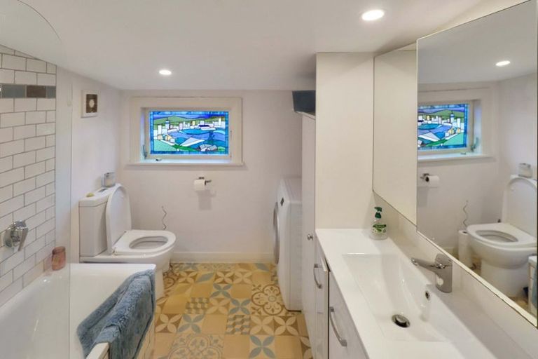 Photo of property in 37 Donald Mclean Street, Newtown, Wellington, 6021