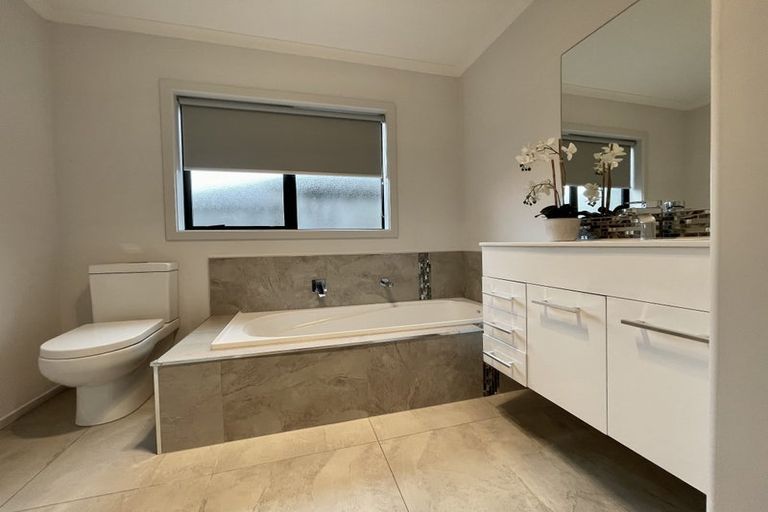 Photo of property in 3 Charlotte Crescent, Dinsdale, Hamilton, 3204