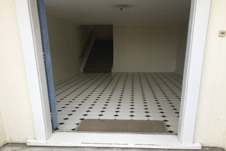 Photo of property in 92 Ironside Road, Johnsonville, Wellington, 6037