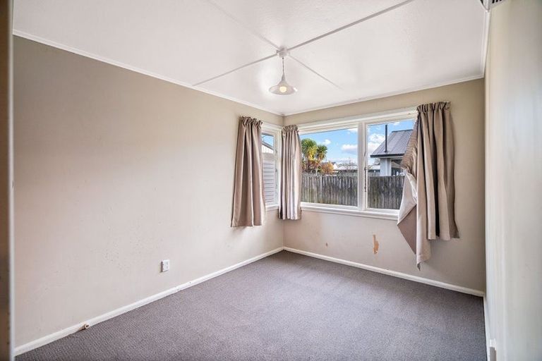 Photo of property in 17 Leicester Crescent, Hoon Hay, Christchurch, 8025
