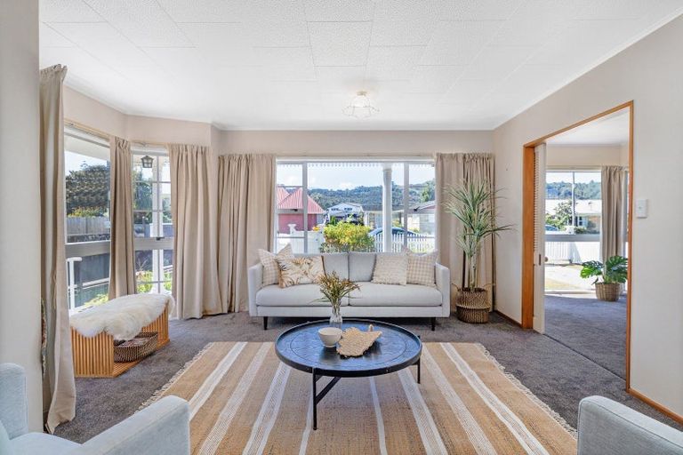 Photo of property in 9 Hamilton Crescent, Whitianga, 3510