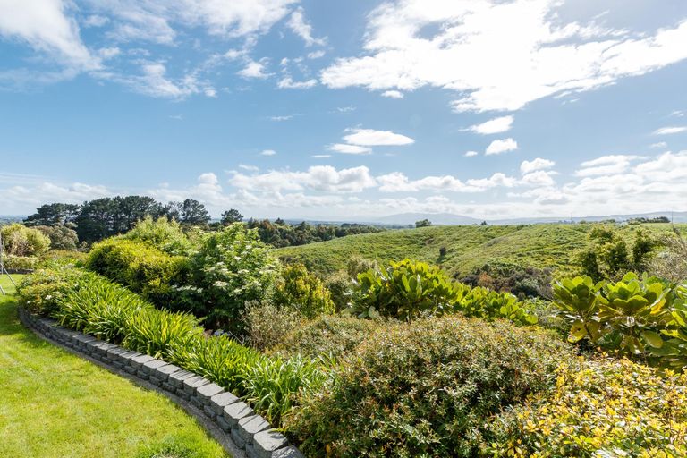 Photo of property in 40 Kilkenny Place, Fitzherbert, Palmerston North, 4410