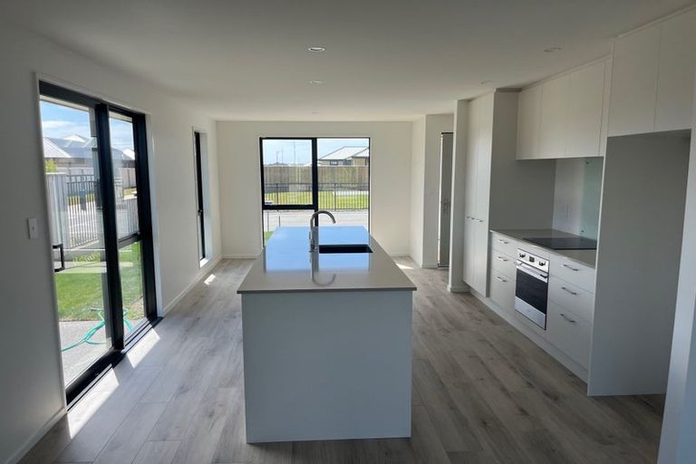 Photo of property in 28 Edlin Lane, Pegasus, 7612