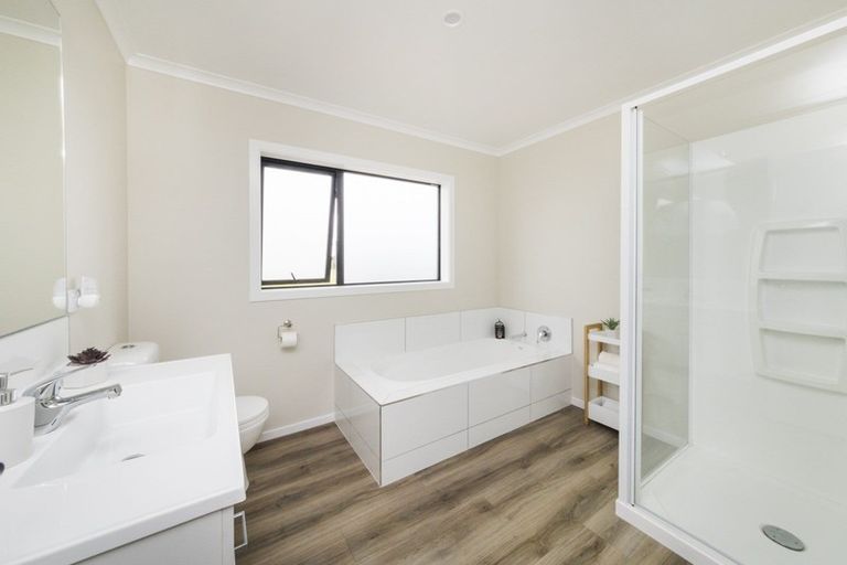 Photo of property in 64 View Road, Halcombe, Feilding, 4779