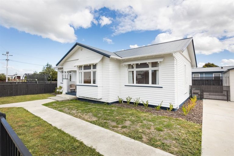 Photo of property in 42 King Street, Marton, 4710