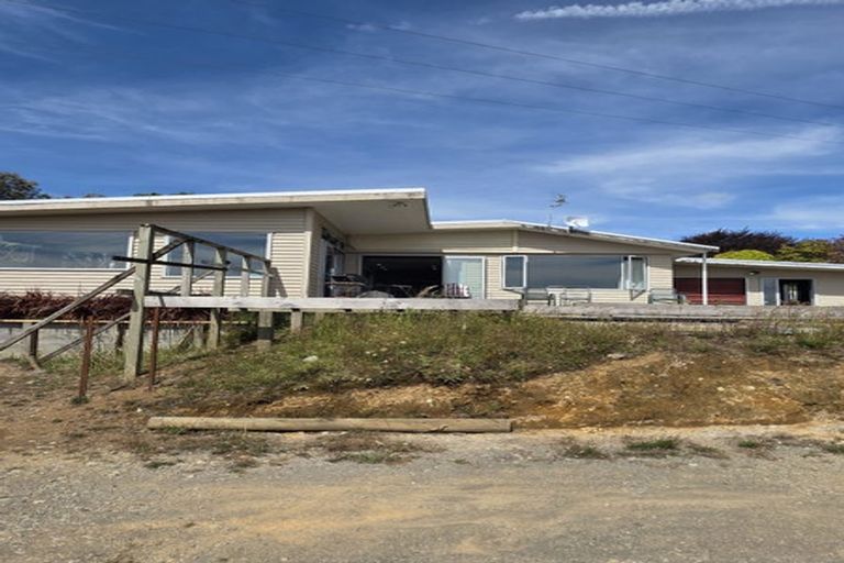 Photo of property in 1510 Otaraoa Road, Tikorangi, Waitara, 4383