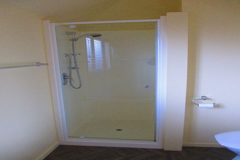 Photo of property in 1/102 Roberta Drive, Somerfield, Christchurch, 8024