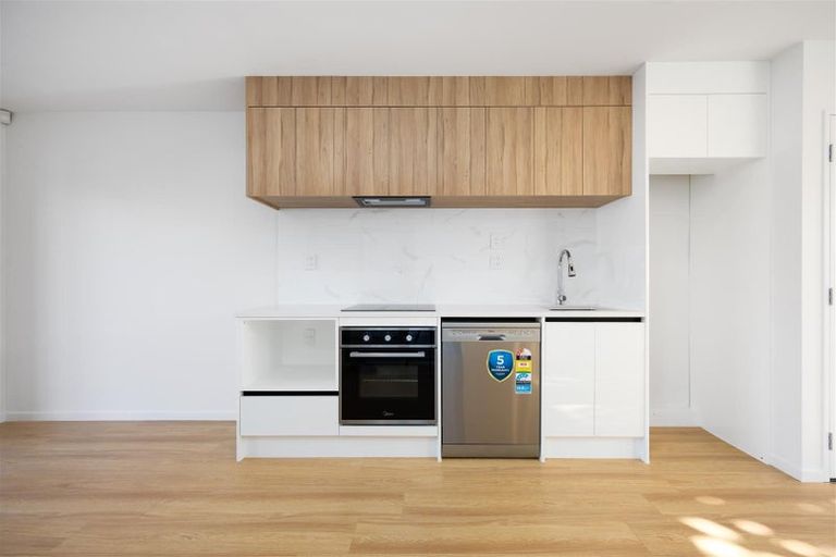 Photo of property in 2/38 Cape Road, Mangere, Auckland, 2022