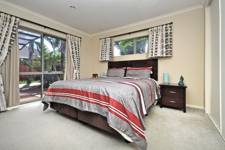 Photo of property in 43 Blackwood Drive, Wattle Downs, Auckland, 2103