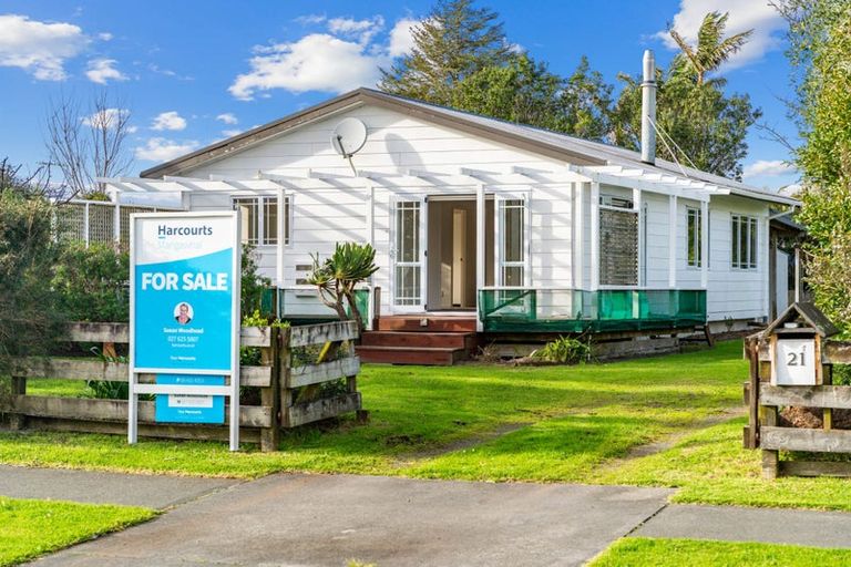 Photo of property in 21 Moir Street, Mangawhai, 0505