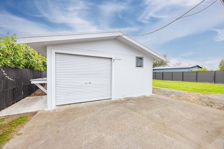 Photo of property in 16 Williams Street, Otane, 4202