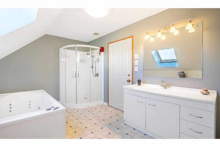 Photo of property in 60 Cardigan Road West, Wyndham, 9831