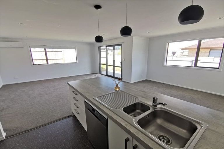 Photo of property in 14 Macloughlin Drive, Te Puke, 3119
