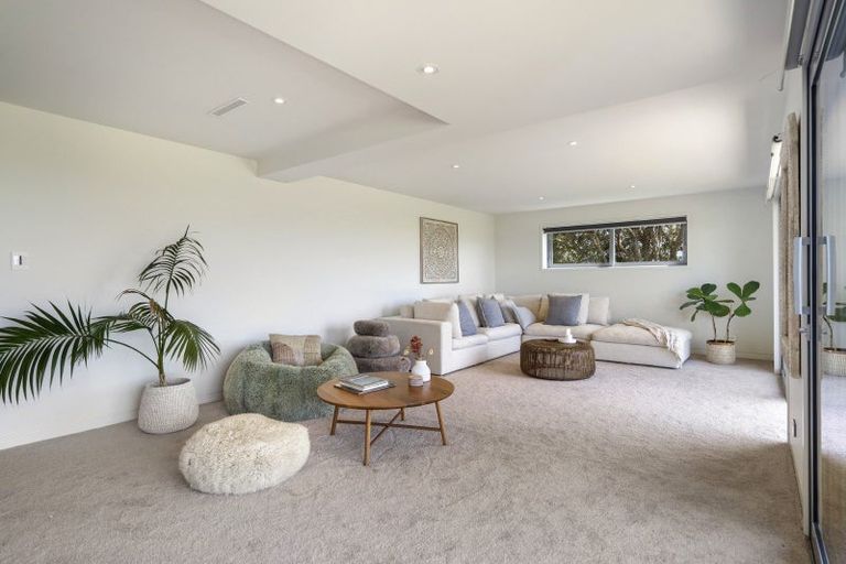 Photo of property in 38 Rita Way, Omaha, 0986