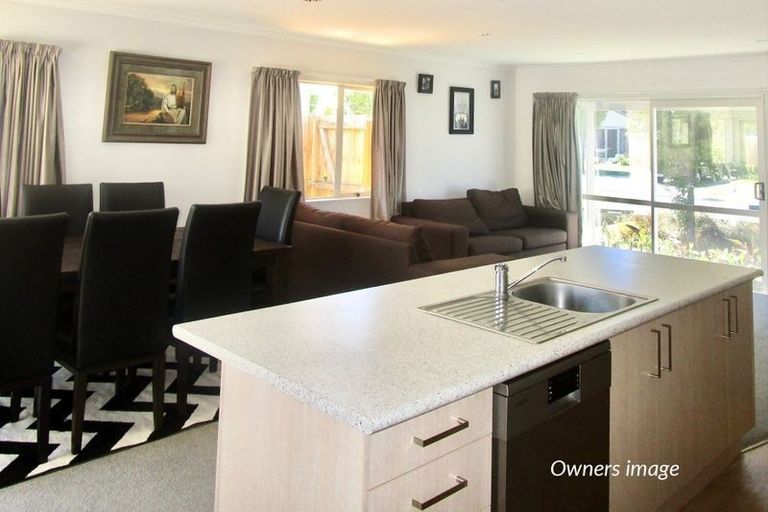 Photo of property in 4 Poaka Avenue, Takanini, 2112