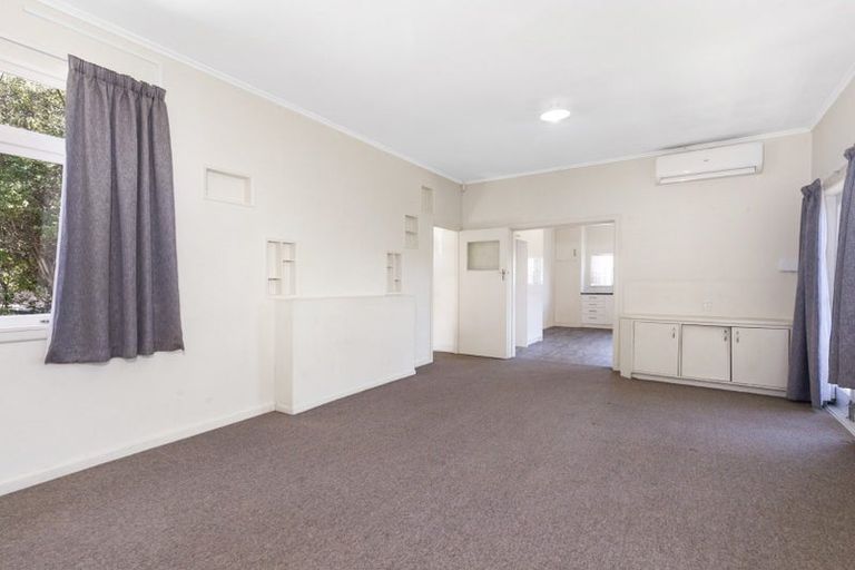 Photo of property in 2/461 Great South Road, Opaheke, Papakura, 2113