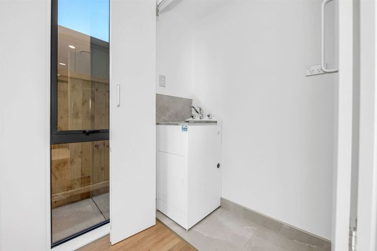 Photo of property in 24 John Gray Street, Papakura, 2110