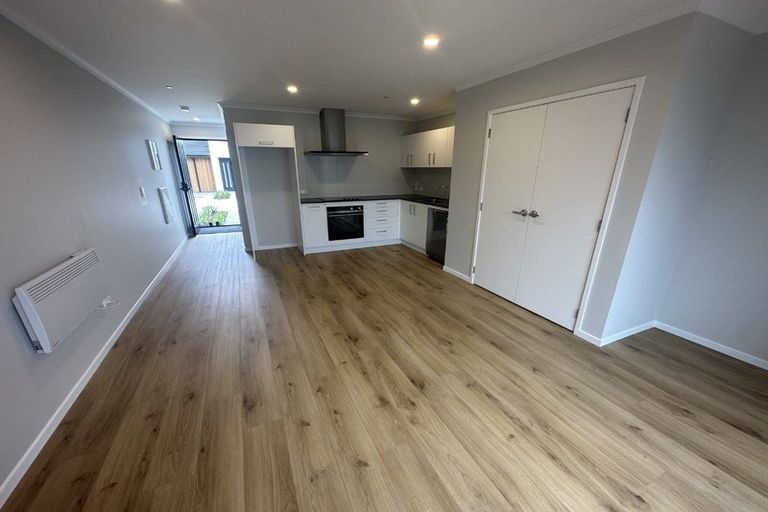 Photo of property in 6 Kumerahou Street, Kumeu, 0810