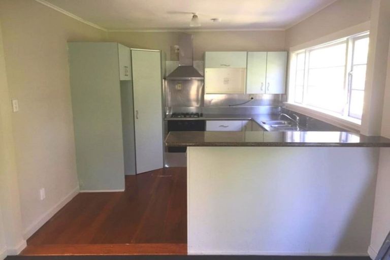 Photo of property in 212 Weston Road, St Albans, Christchurch, 8052