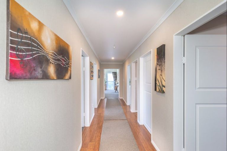 Photo of property in 23 Saint Laurent Way, Ohau, Levin, 5570