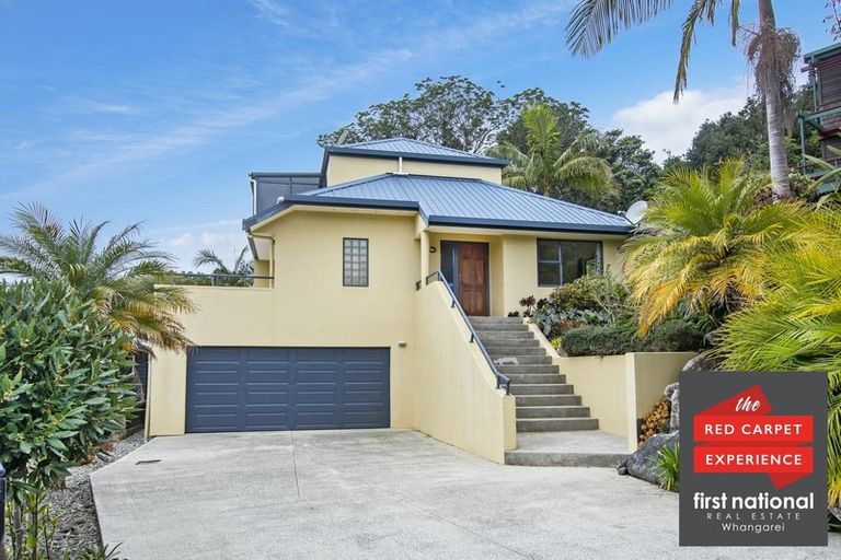 Photo of property in 92 Ngahere Drive, Horahora, Whangarei, 0110
