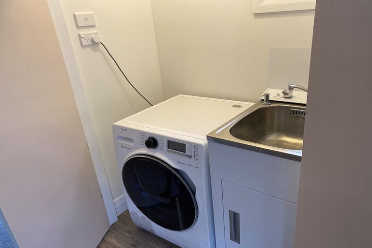 Photo of property in 37 Bristol Square, Hutt Central, Lower Hutt, 5010