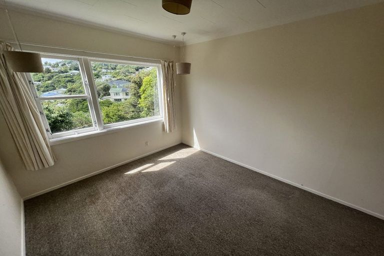 Photo of property in 7 Denbigh Way, Wilton, Wellington, 6012