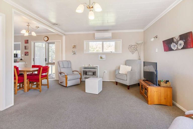 Photo of property in 5b Cascade Place, Chartwell, Hamilton, 3210