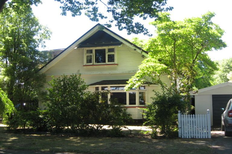 Photo of property in 34 Massey Crescent, St Albans, Christchurch, 8014
