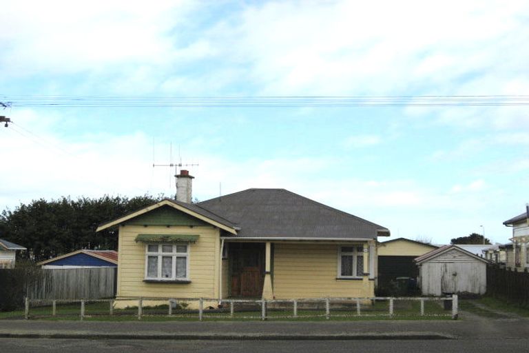 Photo of property in 135 Cambridge Street, Levin, 5510
