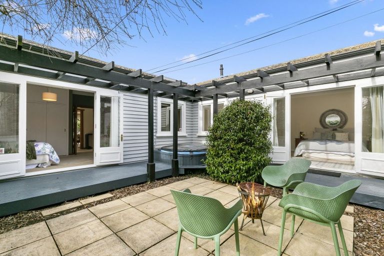 Photo of property in 21a Ngatoto Street, Khandallah, Wellington, 6035